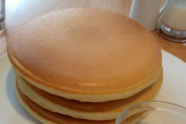 Estos panqueques perfectamente circulares y dorados