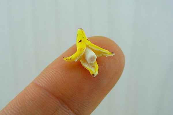 Un banano diminuto
