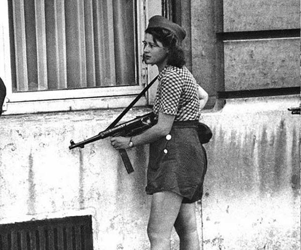 Simone Segouin - Defensora de la liberación de París