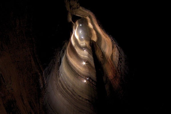 Cueva Allison