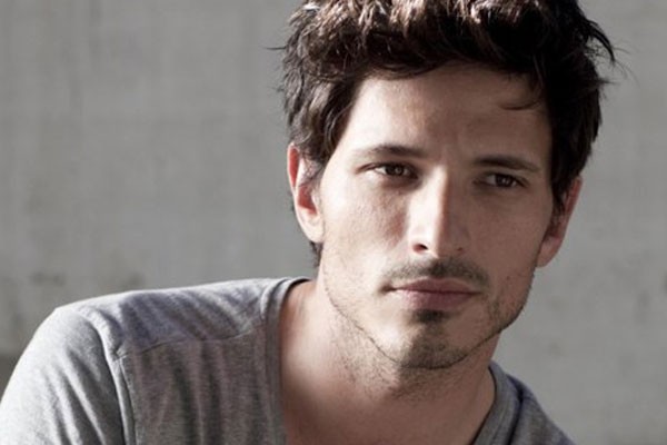 Andres Velencoso