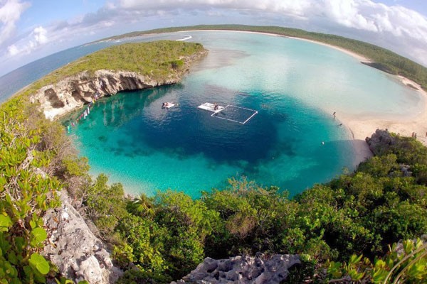 El agujero azul de Dean, Bahamas