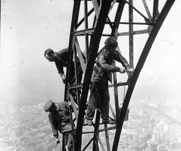 Pintando la Torre Eiffel