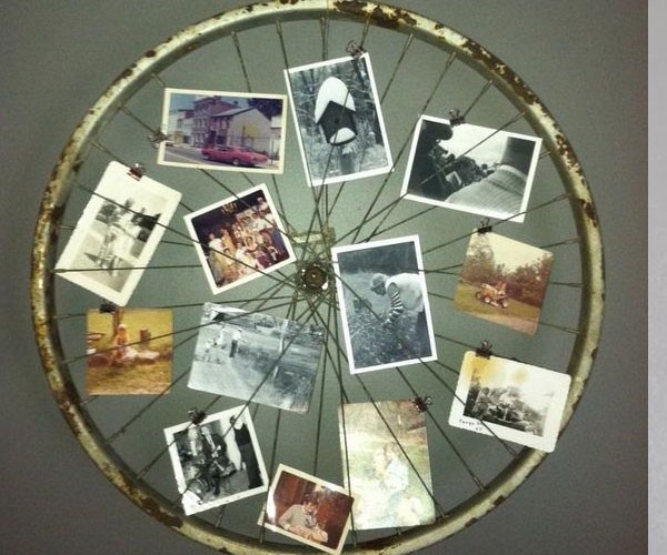 Un rueda vieja puede hacer una decoración perfecta
