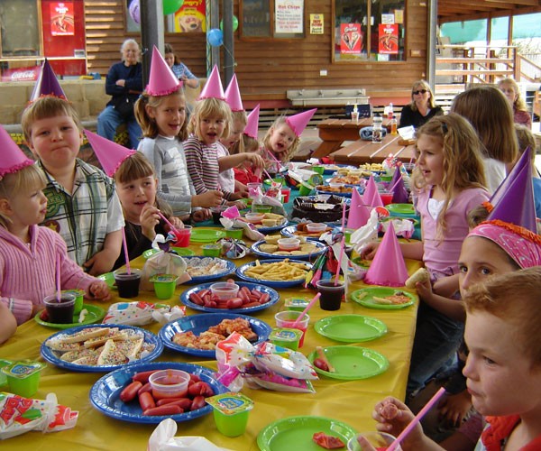 Llegar tarde a una fiesta de cumpleaños