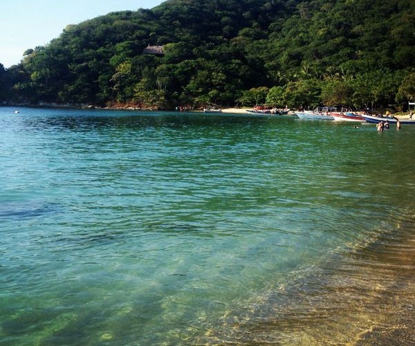 Playa Cristal - Colombia