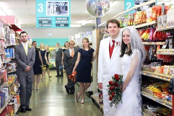 Las fotos de boda en el supermercado