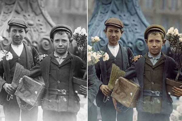 Niños comprando flores de pascua