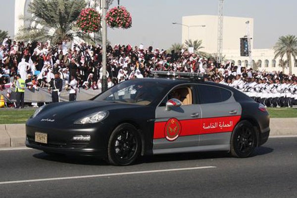 Porsche Panamera - Quatar