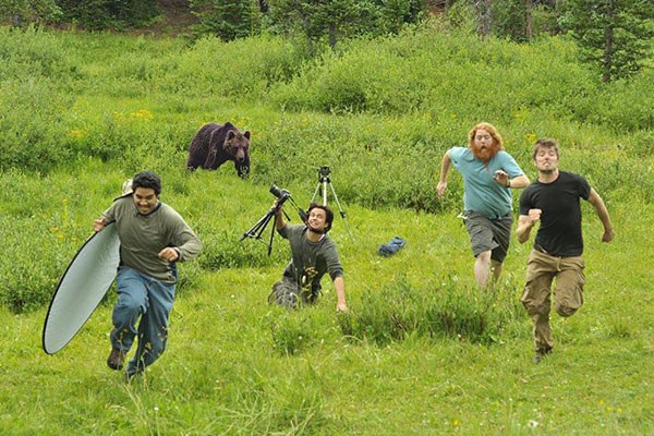 Todo era por una foto del oso