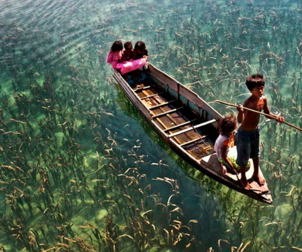 Un lago realmente cristalino