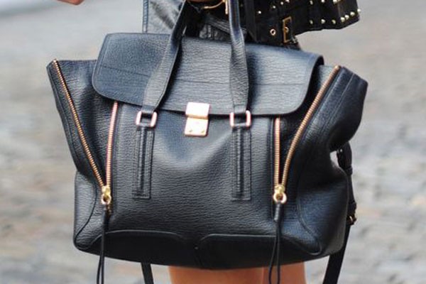 Utiliza bolsos grandes