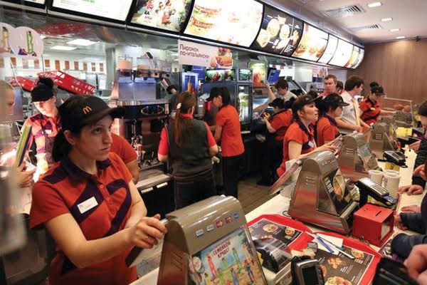 Contrataciones anuales en McDonald's