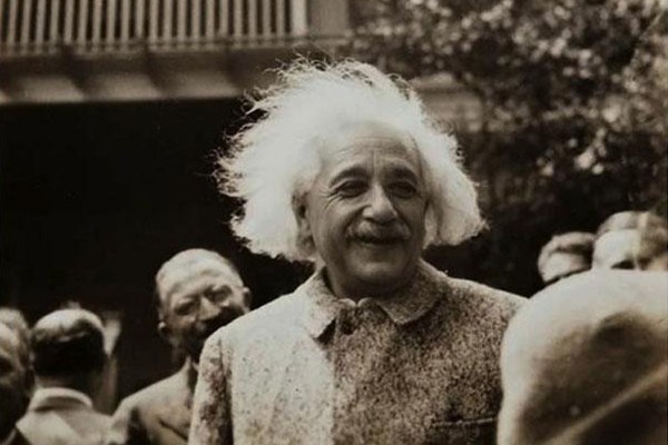 El cabello alocado de Einstein
