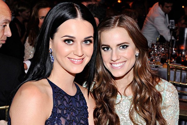 Katy Perry y Allison Williams