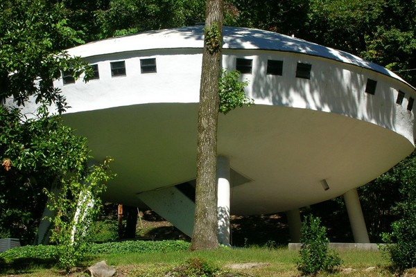 La casa de nave espacial