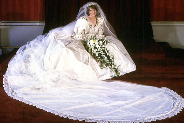 Princesa Diana en David y Elizabeth Emanuel