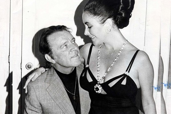 Elizabeth Taylor y Richard Burton