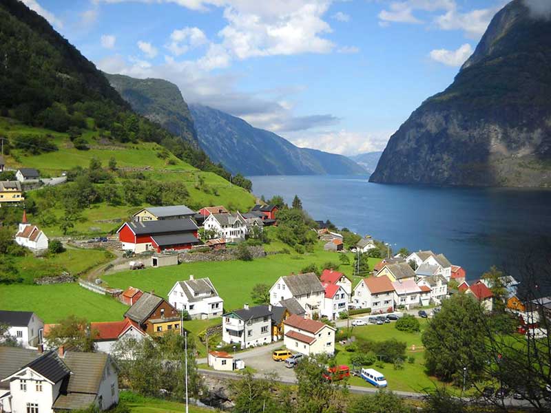 1. Undredal, en Noruega