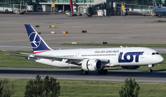 7. LOT Polish Airlines (Polonia)