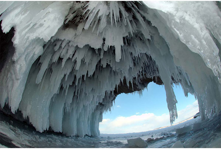 Cuevas heladas del Lago Baikal, Siberia