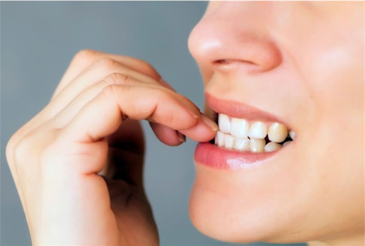 Prohibido comerse las uñas