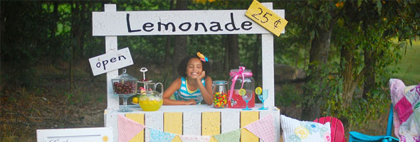 Lo que tus hijos pueden aprender si tienen una venta de limonada