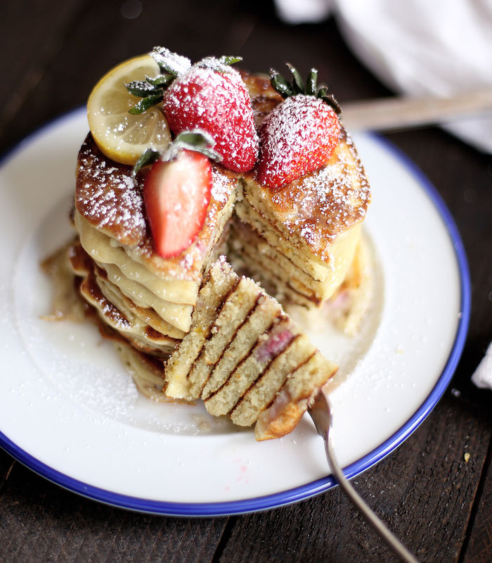 Panqueques de limón y fresas