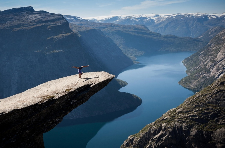 Cualquier lugar es bueno para una sesión de Yoga