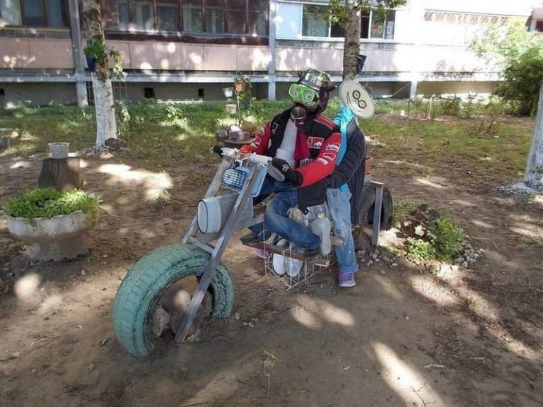 Los motociclistas rusos son algo extraños...