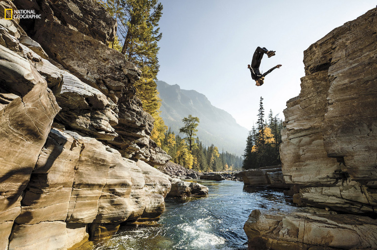 Salto sobre glaciar