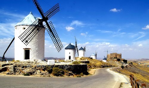 Los famosos molinos de viento en Toledo