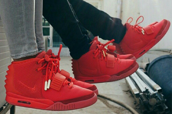 Nike Air Yeezy 2 Red October - 5.808 dólares