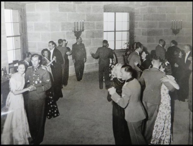 Una fiesta organizada por Hitler