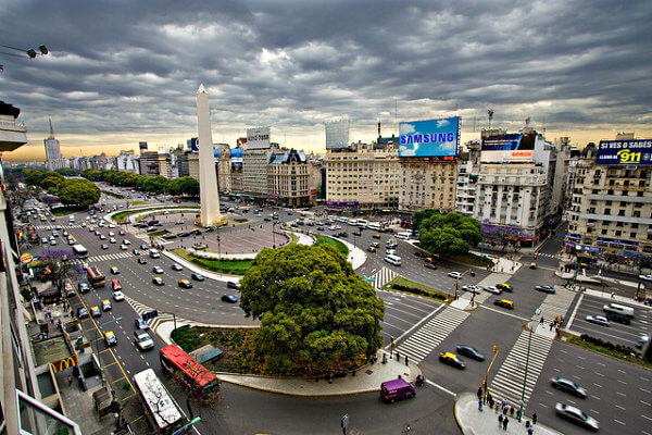 ¿De dónde viene la palabra Argentina?