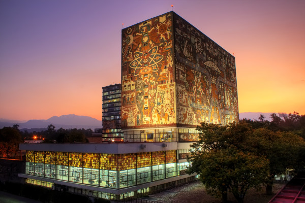 Tuvo la primera universidad de América