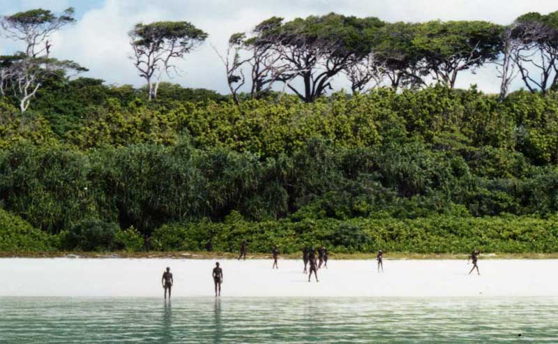 La Isla Centinel del Norte - No saldrías con vida