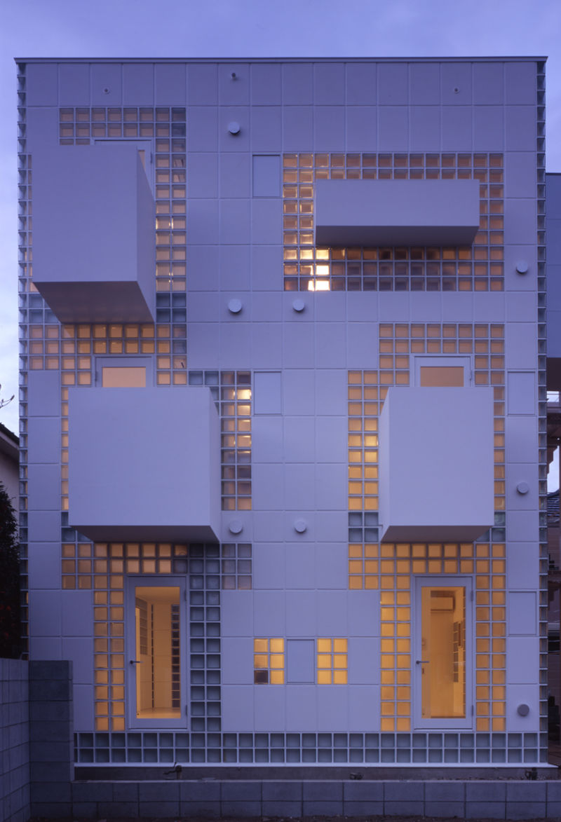 Twin Bricks (Atelier Tekuto)