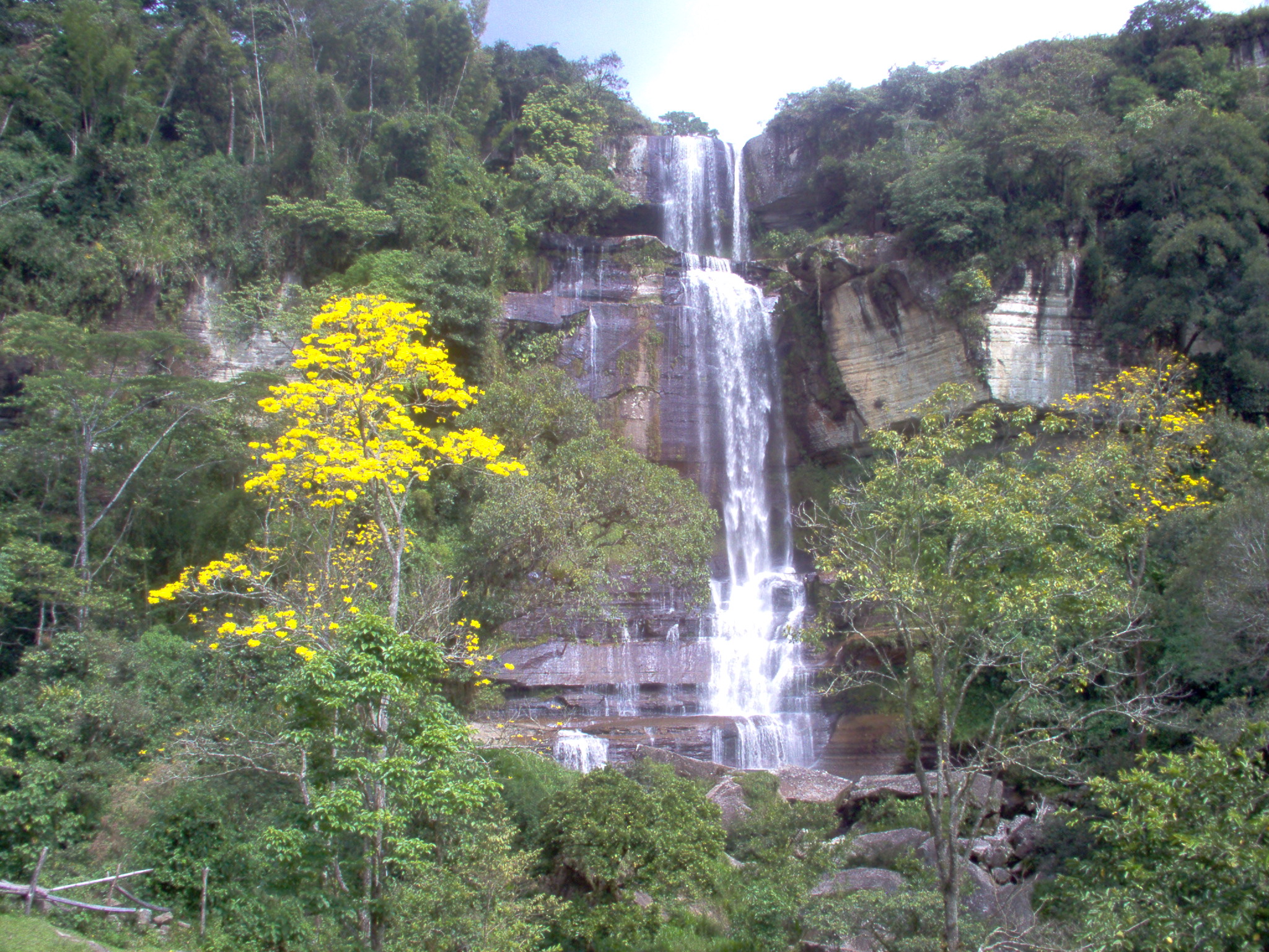 Cascada Caballeros