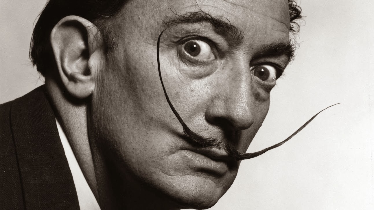 ¡El cadáver de Salvador Dalí aún conserva intacto su bigote!