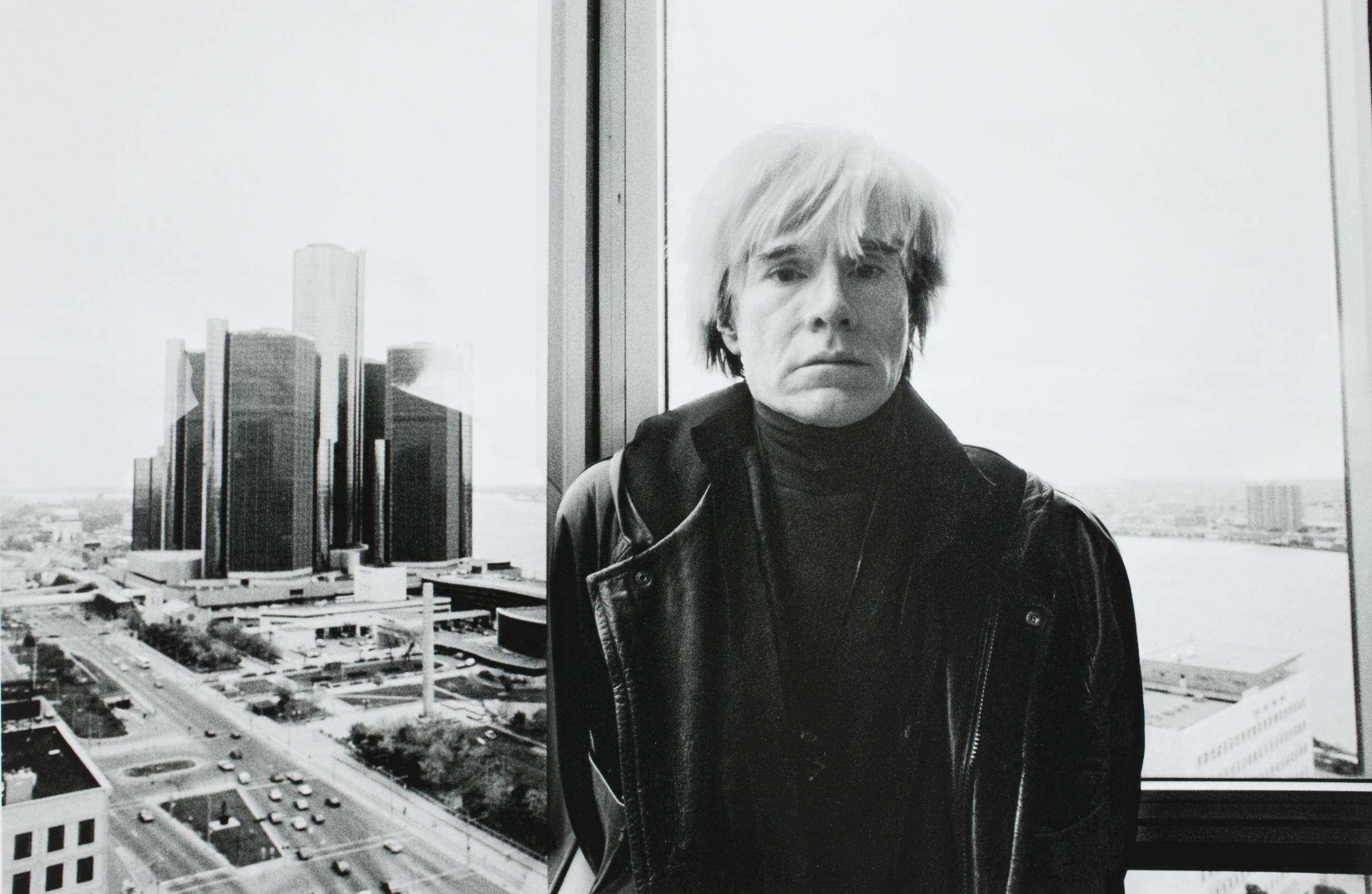 La primera exposición de Andy Warhol