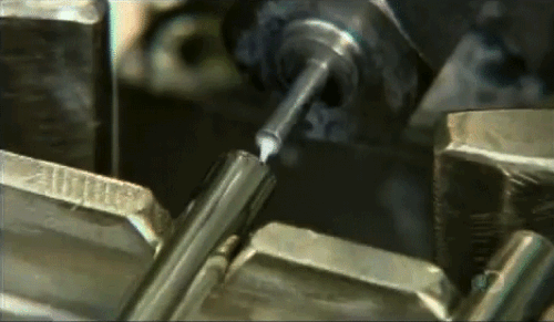 Cómo se rellenan los tubos de pegamento