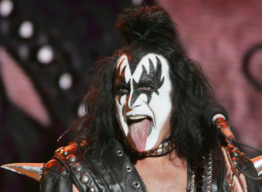 Gene Simmons de Kiss tenía lengua de vaca