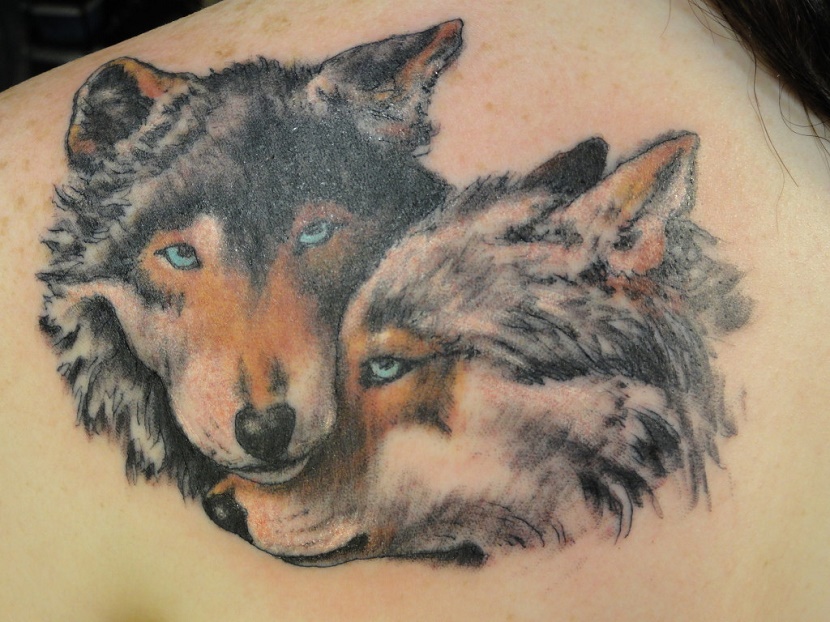 ¿Qué significa el tatuaje de lobo?