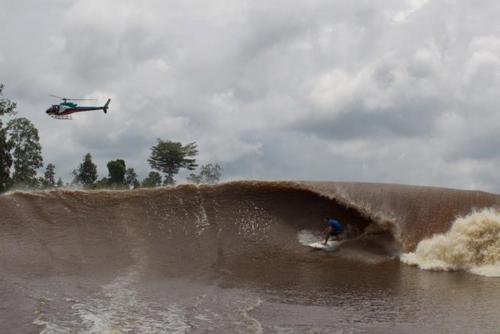 La Pororoca: La ola más larga del mundo