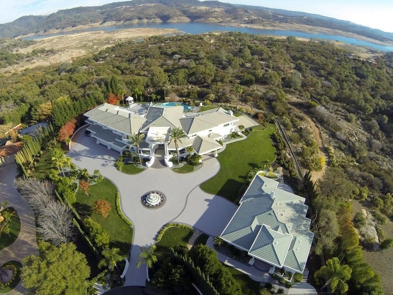 La impresionante casa de Eddie Murphy