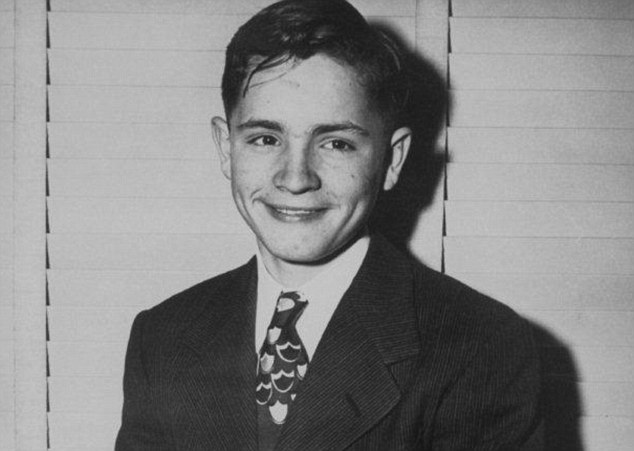 Charles Manson cuando tenía 17 años