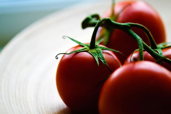 ¿Por qué los tomates son frutas y no vegetales?