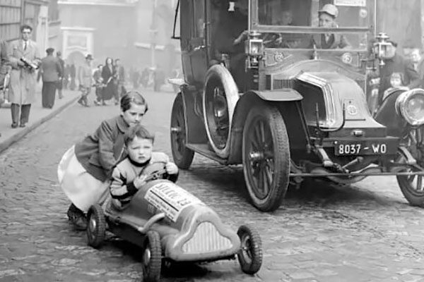 Tan rápido como puedas, 1920s