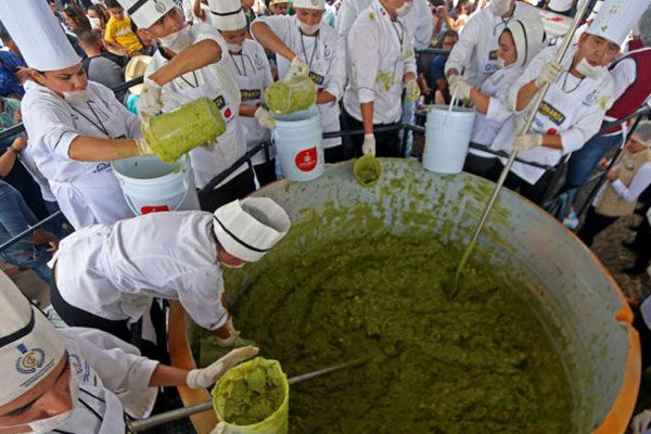 El guacamole mas grande del mundo